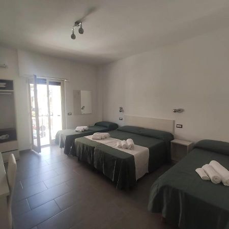 Ninfea Tropea City Rooms מראה חיצוני תמונה