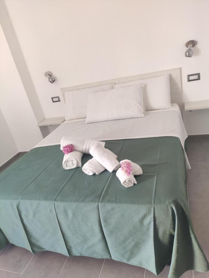 Ninfea Tropea City Rooms מראה חיצוני תמונה