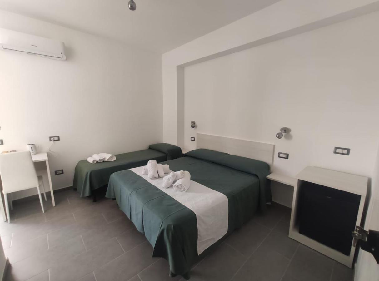 Ninfea Tropea City Rooms מראה חיצוני תמונה